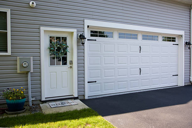 24/7 Emergency Garage Door Panel Replacement experts in Trafford, PA